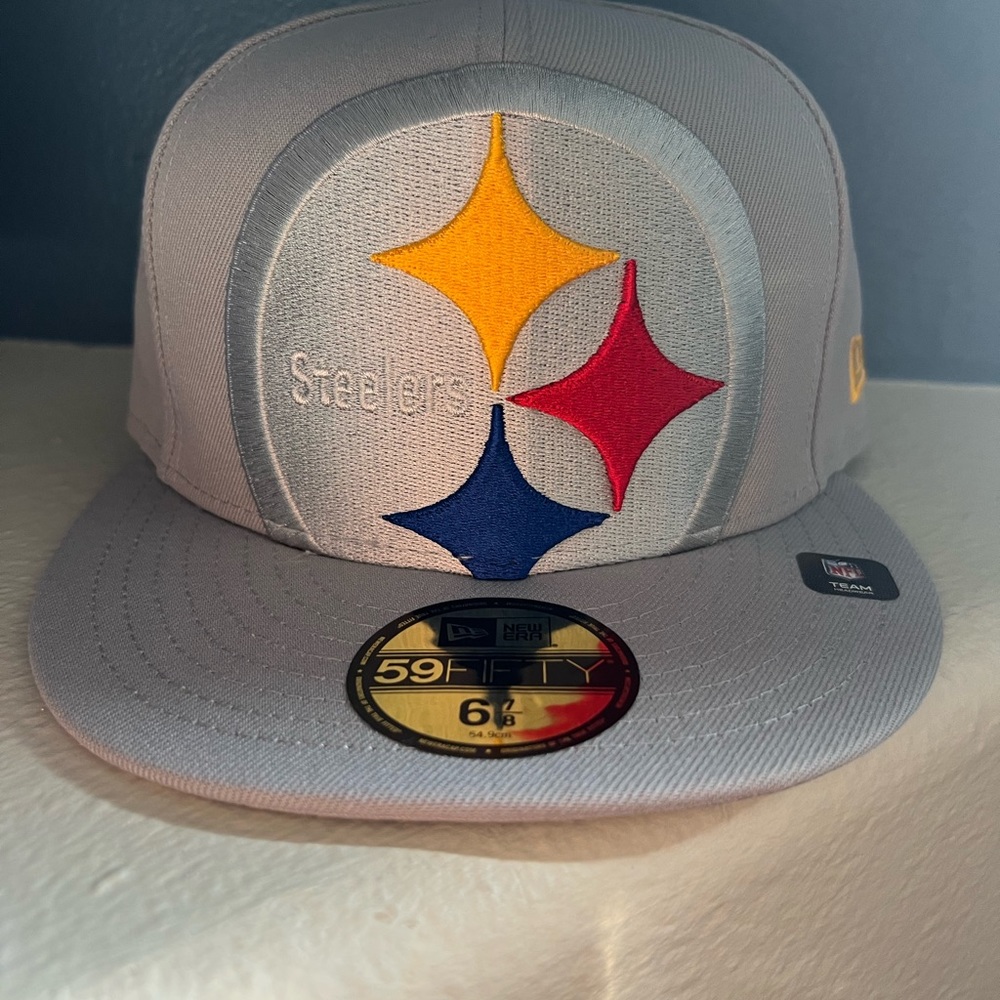 Fitted , New Era Pittsburg Steelers hat 6 7/8